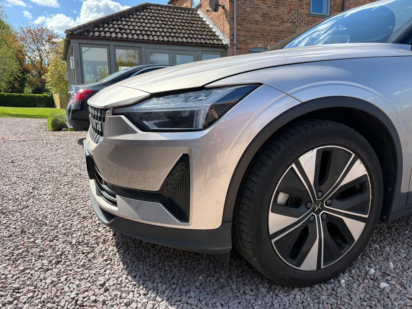 Silver Polestar front wing scratch after repair